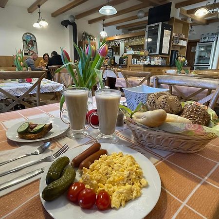 Apartman Alva 3 Mikulov Exteriör bild